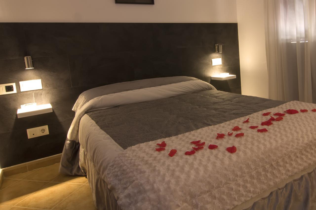 Hotel Mayno Pastrana Εξωτερικό φωτογραφία