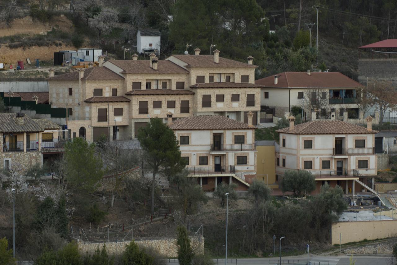 Hotel Mayno Pastrana Εξωτερικό φωτογραφία