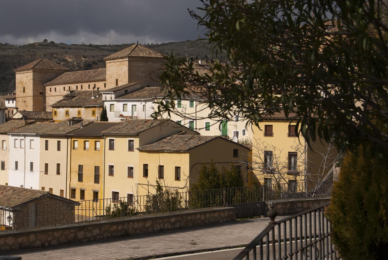 Hotel Mayno Pastrana Εξωτερικό φωτογραφία