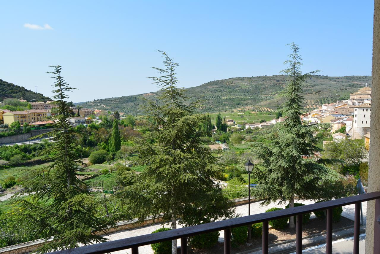 Hotel Mayno Pastrana Εξωτερικό φωτογραφία