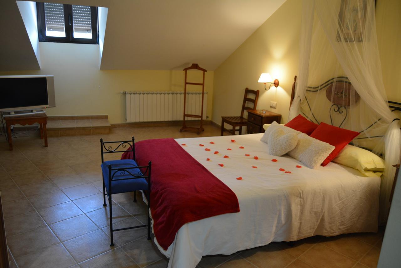 Hotel Mayno Pastrana Εξωτερικό φωτογραφία