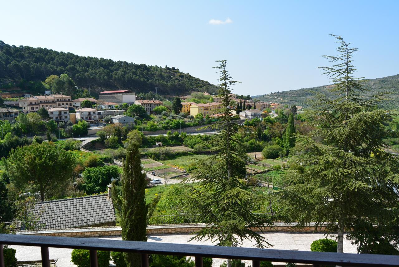 Hotel Mayno Pastrana Εξωτερικό φωτογραφία