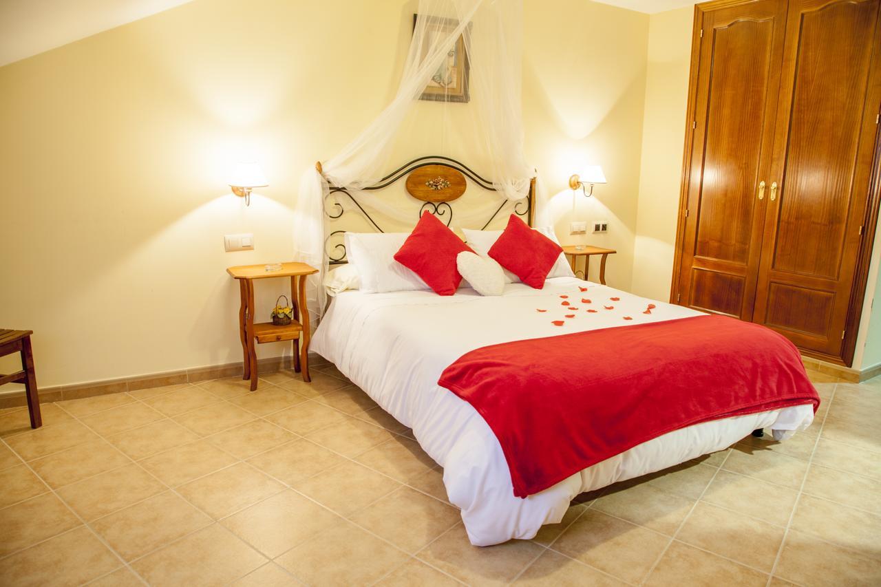 Hotel Mayno Pastrana Εξωτερικό φωτογραφία